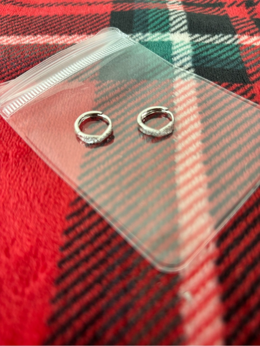 925 Sterling Silver small hoop earrings with moissanite